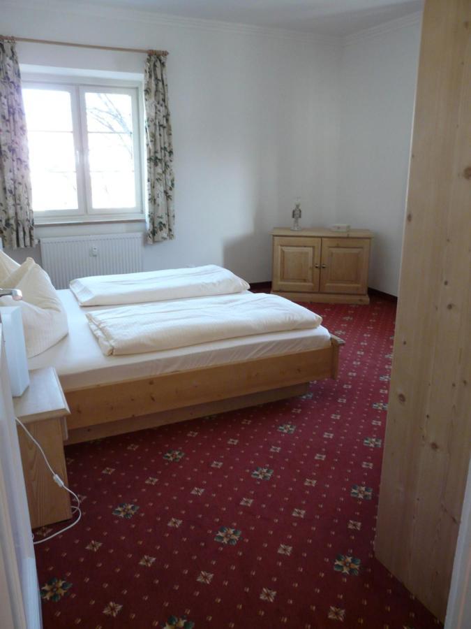 Hotel Roter Hahn - Bed & Breakfast Garmisch-Partenkirchen Extérieur photo