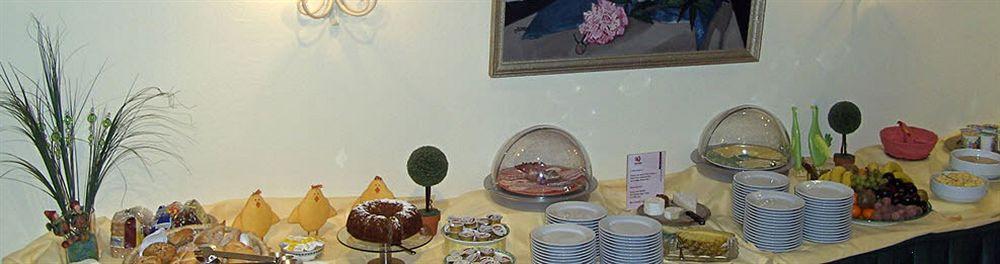 Hotel Roter Hahn - Bed & Breakfast Garmisch-Partenkirchen Extérieur photo