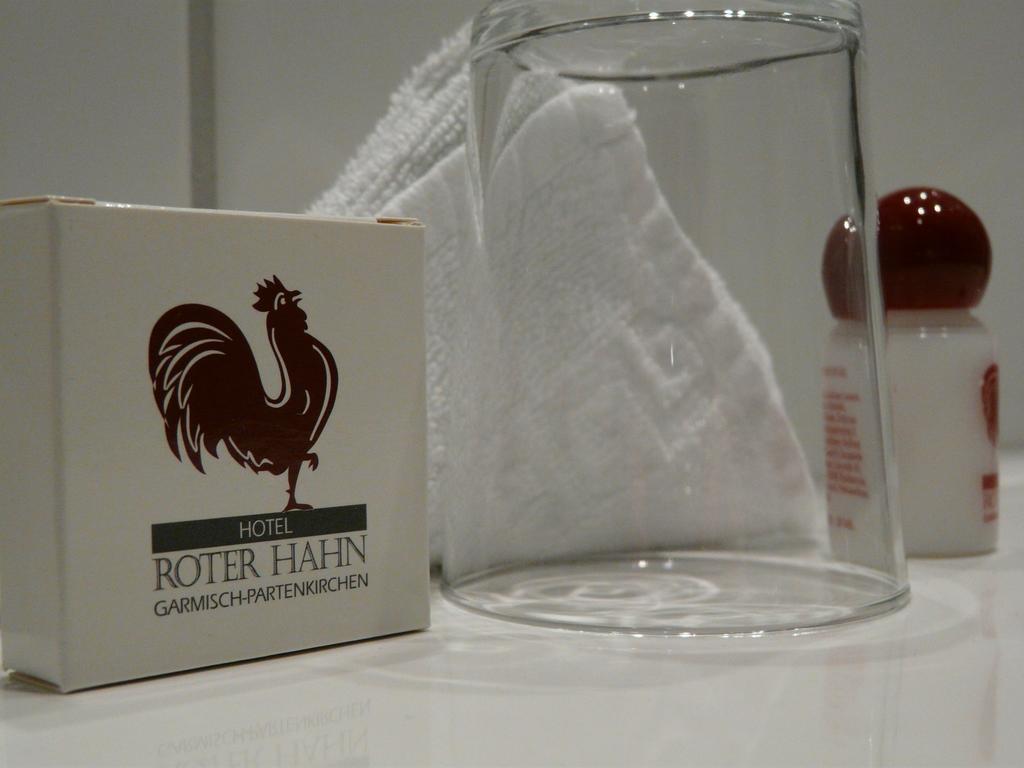 Hotel Roter Hahn - Bed & Breakfast Garmisch-Partenkirchen Extérieur photo