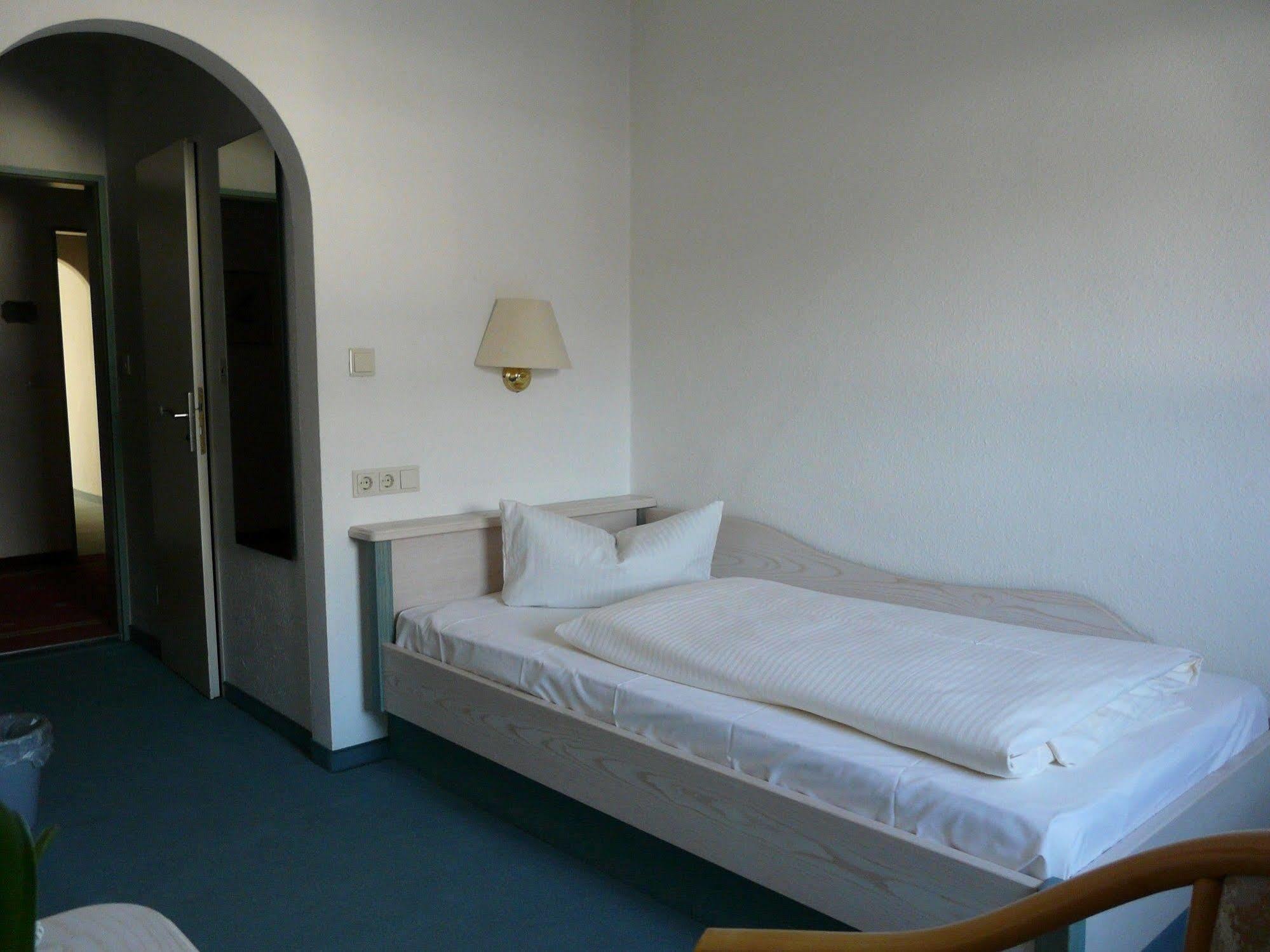 Hotel Roter Hahn - Bed & Breakfast Garmisch-Partenkirchen Extérieur photo